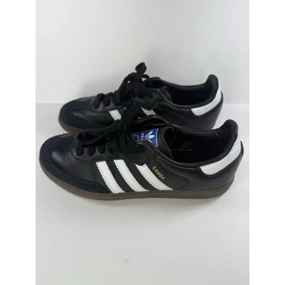 adidas Samba Black/White Low Top Lace-Up Sneakers Rubber Outsole Striped